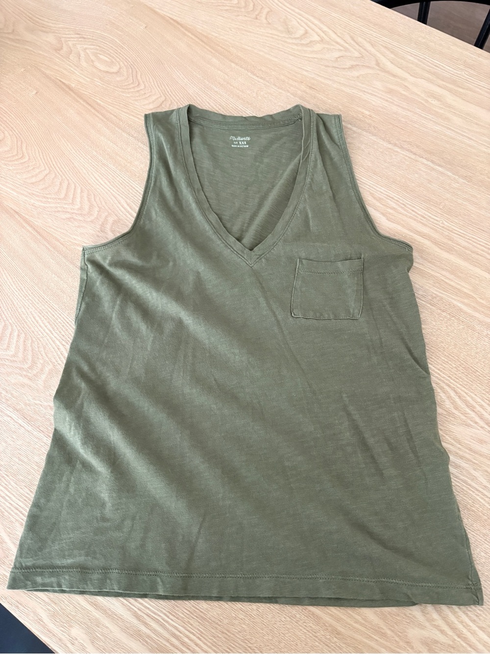 Madewell Sleeveless V-Neck Pocket Tank Top - Olive Green